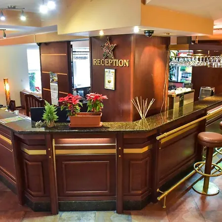 Bojur & Bojurland Complex 酒店