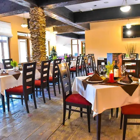 Bojur & Bojurland Complex Hotel 3*