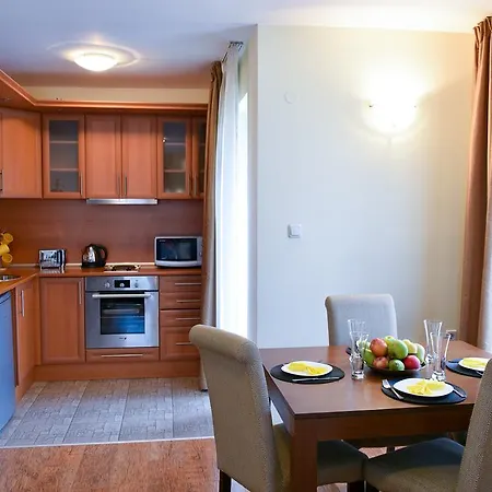 Hotel Bojur & Bojurland Complex 3*