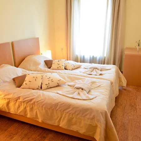 Bojur & Bojurland Complex Hotel