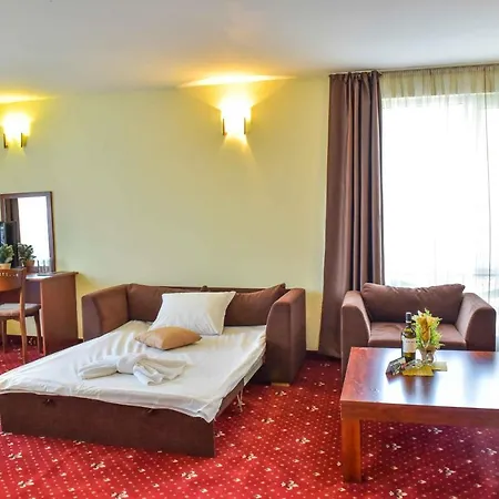 Bojur & Bojurland Complex Hotel