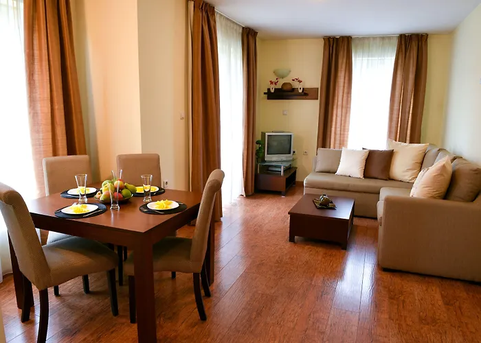 Bojur & Bojurland Complex Hotel 3*